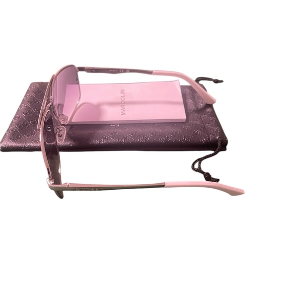 Guess black and white Aviator Sunglasses - Picture 2 of 2